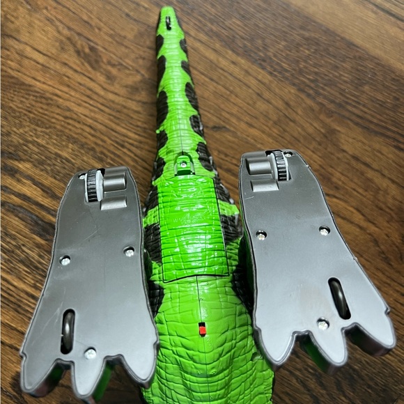 REMOTE CONTROL DINOSAUR TOY || Kids 3-7 || Electric RC Walking T-Rex - Picture 10 of 15